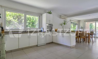 Casa en alquiler temporario - 5 ambientes