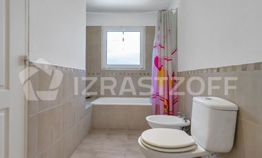 Casa en alquiler temporario - 5 ambientes