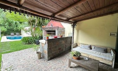 Casa en Banfield Este