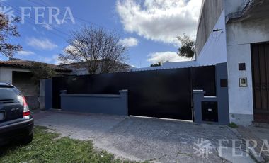 Alquiler de Casa 4 ambientes con espacio guardacoche en Sarandi