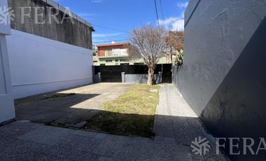 Alquiler de Casa 4 ambientes con espacio guardacoche en Sarandi