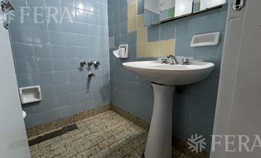 Alquiler de Casa 4 ambientes con espacio guardacoche en Sarandi