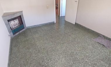 CASA DE 3 AMBIENTES VENTA EN 1 de Mayo 1310 (REMEDIOS DE ESCALADA)