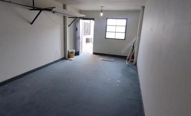 CASA DE 3 AMBIENTES VENTA EN 1 de Mayo 1310 (REMEDIOS DE ESCALADA)