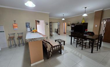 Casa en  Calle Del Amanecer al 1500