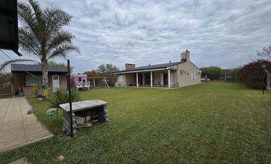 Casa en  Calle Del Amanecer al 1500