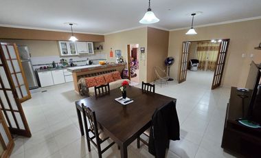 Casa en  Calle Del Amanecer al 1500