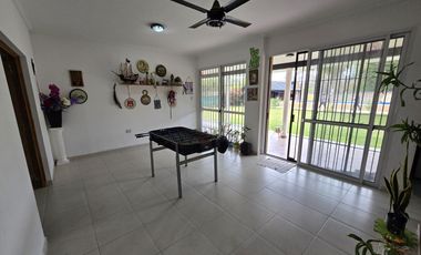 Casa en  Calle Del Amanecer al 1500