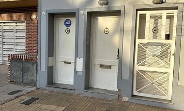 PH 3 AMBIENTRES , BANFIELD A METROS DE AV ALSINA