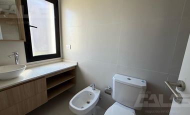 Departamento 2 ambientes - Toilette - Pileta - Terraza - Ituzaingo norte