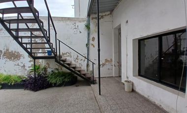 Casa en alquiler en La Plata - Dacal Bienes Raíces