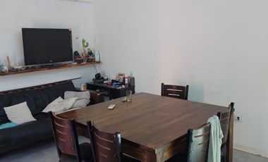 En Venta, Casa de 2 Dormitorios con Pileta,  B° Aitue, Senillosa