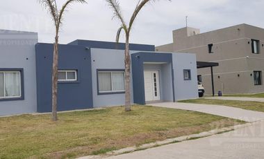 Casa en Venta en Lagos de Canning