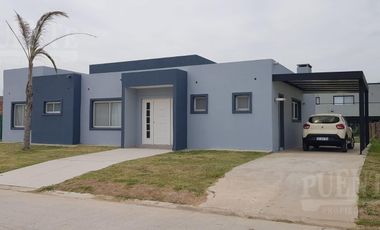 Casa en Venta en Lagos de Canning