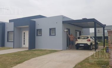 Casa en Venta en Lagos de Canning