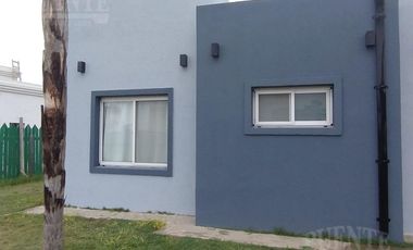Casa en Venta en Lagos de Canning