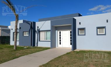 Casa en Venta en Lagos de Canning