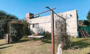 VENTA CASA 2 DORMITORIOS VILLA ANI MI - PILETA QUINCHO