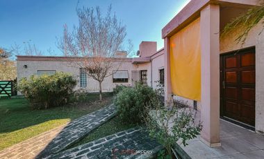 VENTA CASA 2 DORMITORIOS VILLA ANI MI - PILETA QUINCHO