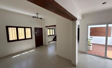 Venta Casa santa Fe - Centro interno - 3 dormitorios