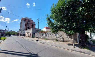 Terrenos en esquina de Caseros - VENTA - LOTE