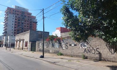 Terrenos en esquina de Caseros - VENTA - LOTE
