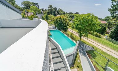 Casa en Sierra De Los Padres - Piscina - Moderna