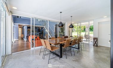 Casa en Sierra De Los Padres - Piscina - Moderna