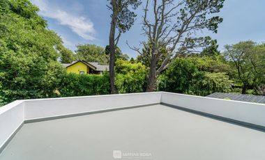 Casa en Sierra De Los Padres - Piscina - Moderna