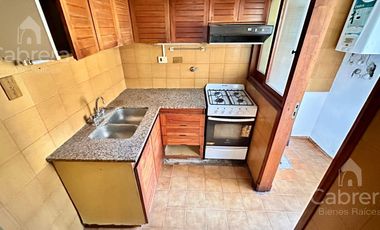 Departamento en venta de dos dormitorios con cochera en La Plata