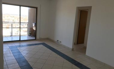 Departamento  3 ambientes con terraza propia y cochera .