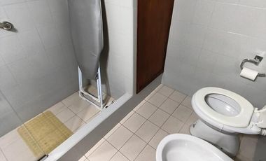 Casa sobre Avenida Parque