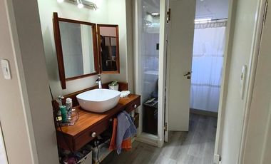 Casa sobre Avenida Parque