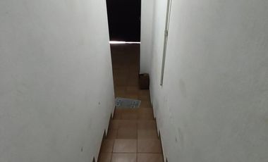 Casa sobre Avenida Parque