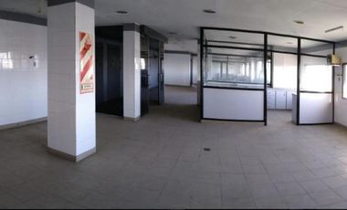 Edificio en venta - Ex Centro de internacion -  62 habitaciones - Lanús Oeste