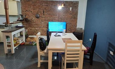 Son 2 departamentos en la localidad de Sarandi partido de Avellaneda