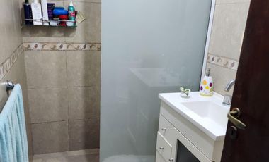 LAVALLE AL 100 - VENTA DE CASA 3 DORMITORIOS EN CAPITAN BERMUDEZ