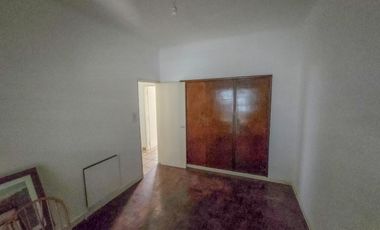 VENTA CASA MULTIFAMILIAR EN CARAPACHAY