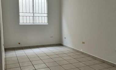 CASA EN RENTA SUR DEL PASEO