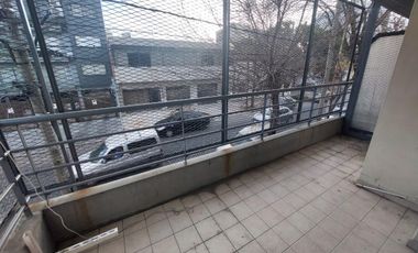 Amplio 3 ambientes con cochera