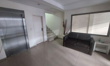 Amplio 3 ambientes con cochera