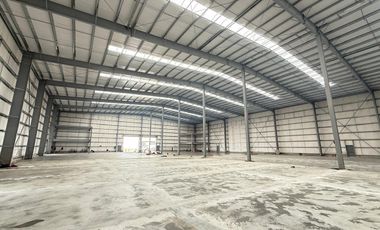 Alquiler A ESTRENAR Deposito de 2900 mts cub Polo Spegazzini sobre calle Principal