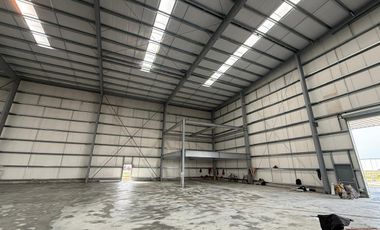 Alquiler A ESTRENAR Deposito de 2900 mts cub Polo Spegazzini sobre calle Principal