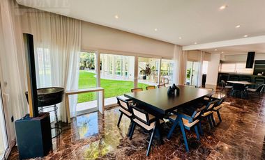 Saint Thomas Este en Doble Lote a metros del Ingreso!!!