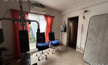 Venta de Casa 3 ambientes con Parrilla en Platanos