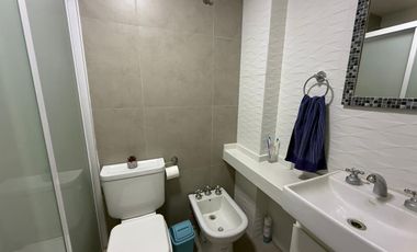 Venta Departamento 2 ambientes Muñiz. Excelente calidad, con vestidor y cocina integrada. Luminoso