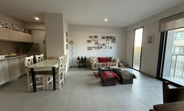 Venta Departamento 2 ambientes Muñiz. Excelente calidad, con vestidor y cocina integrada. Luminoso