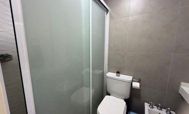 Venta Departamento 2 ambientes Muñiz. Excelente calidad, con vestidor y cocina integrada. Luminoso