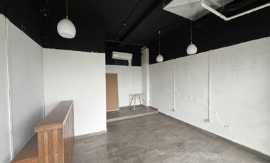 LOCAL EN VENTA  EN SEGUNDA PLANTA EN TORRE NACIÓN