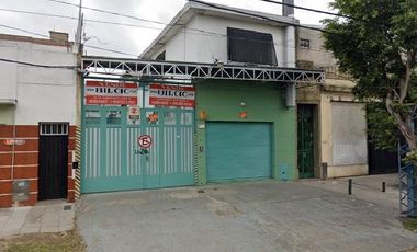 Alquiler Depósito de 270 mts cub en Lanus Oeste